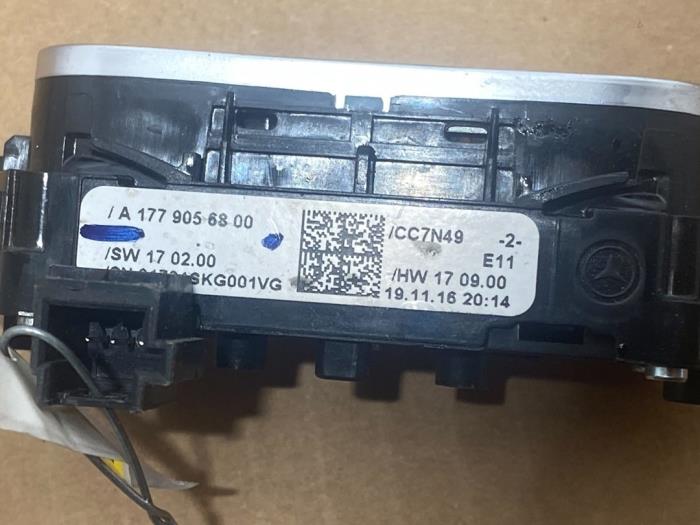 Switch Mercedes A-Klasse