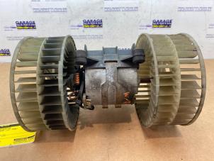 Gebruikte Chaufage Ventilatiemotor Mercedes E (C124) 2.2 E-220 16V Prijs € 102,85 Inclusief btw aangeboden door Autoparts Van De Velde