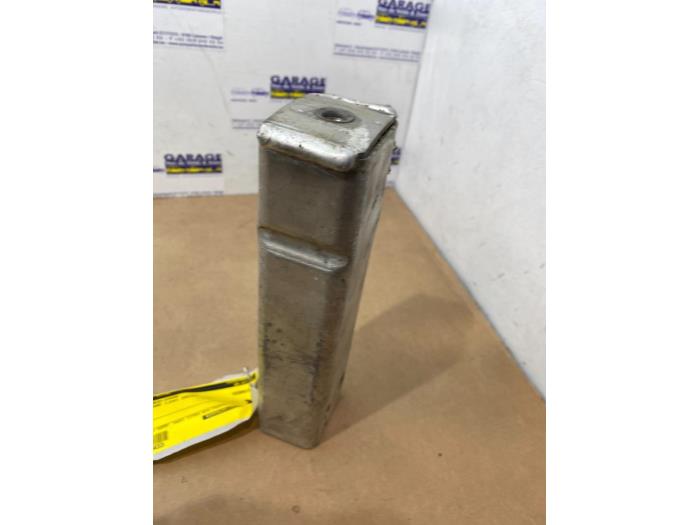 Wspornik zderzaka lewy przód Mercedes C-Klasse