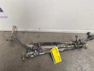 Gebruikte Stuurstang links Mercedes 190 (W201) 2.0 E Prijs € 90,75 Inclusief btw aangeboden door Autoparts Van De Velde