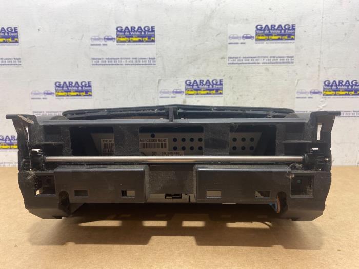 Navigation display Mercedes C-Klasse