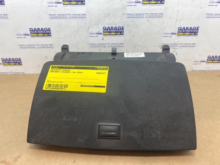 Navigation display Mercedes C-Klasse