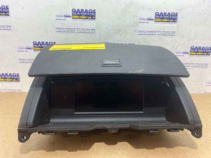 Navigation display Mercedes C-Klasse