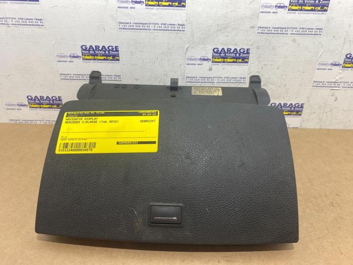 Affichage navigation Mercedes C-Klasse