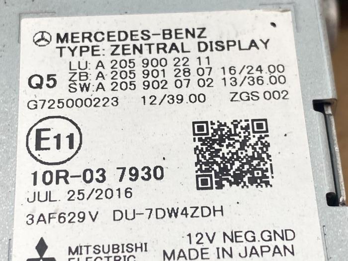 Navigation Display Mercedes C-Klasse