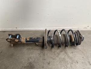 Gebruikte Schokdemper rechts-voor Mercedes A (W169) 2.0 A-180 CDI 16V Prijs € 48,40 Inclusief btw aangeboden door Autoparts Van De Velde