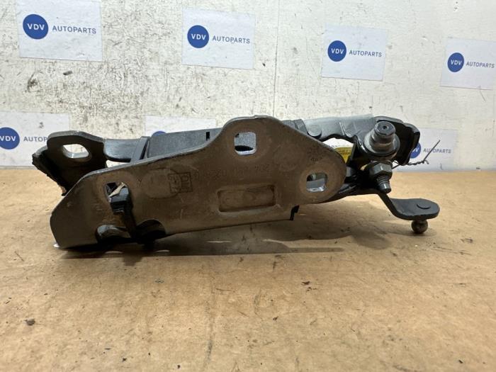 Charnière capot Mercedes E-Klasse