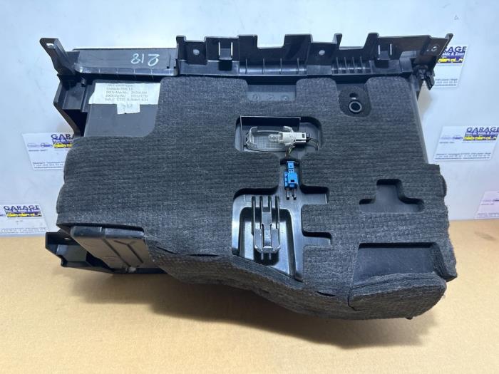 Boîte à gants Mercedes CLS-Klasse