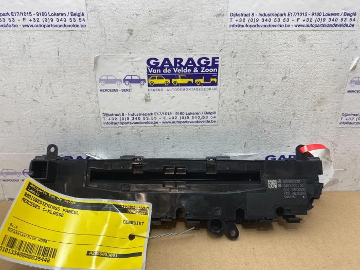 Panneau commande radio Mercedes C-Klasse