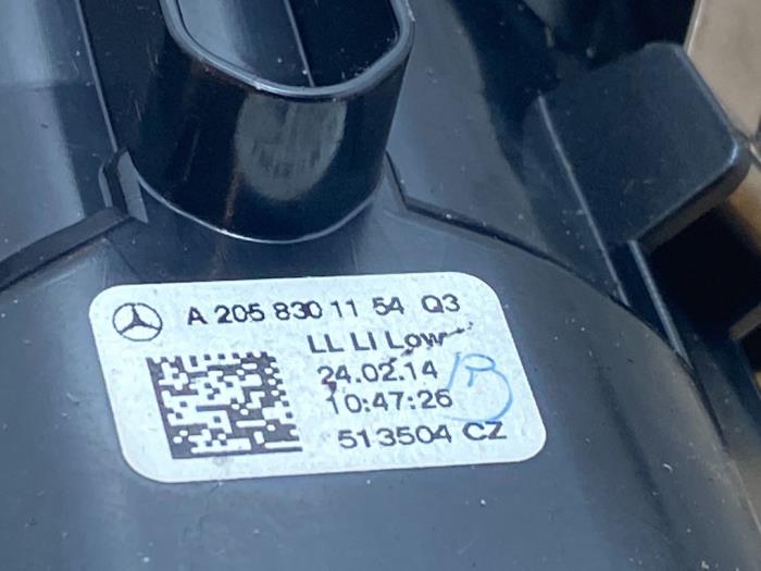 Grille aération tableau de bord Mercedes C-Klasse