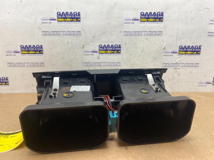 Grille aération tableau de bord Mercedes C-Klasse