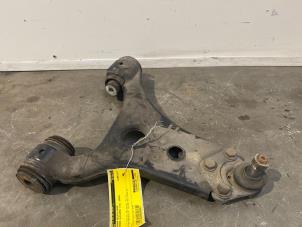 Gebruikte Triangel rechts-voor Mercedes A (W169) 2.0 A-180 CDI 16V 5-Drs. Prijs € 36,30 Inclusief btw aangeboden door Autoparts Van De Velde