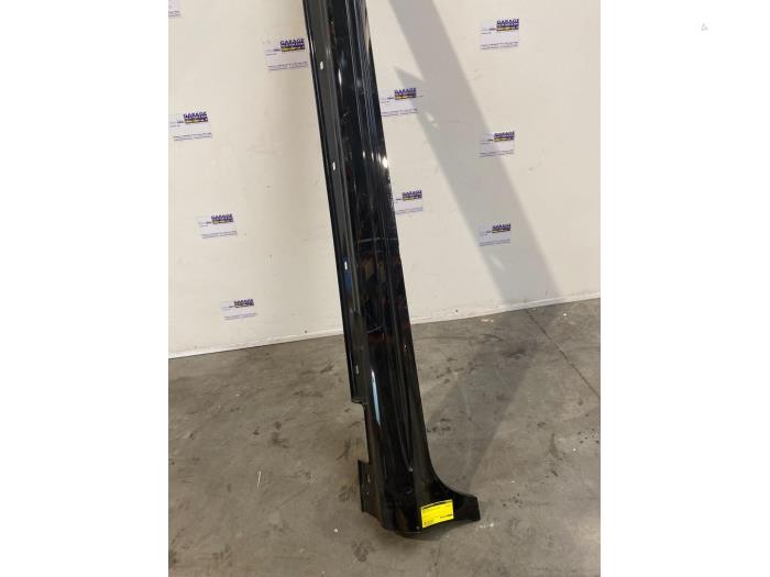 Seuil gauche Mercedes CLS-Klasse