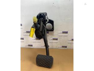 Gebruikte Rempedaal Mercedes A (W169) 2.0 A-160 CDI 16V 5-Drs. Prijs € 48,40 Inclusief btw aangeboden door Autoparts Van De Velde