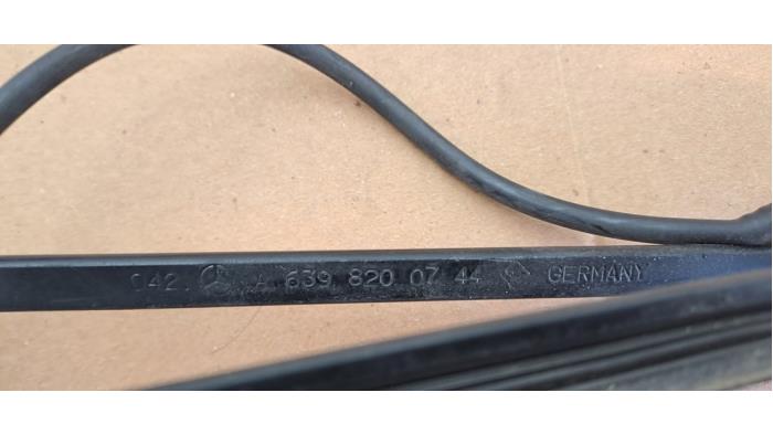 Scheibenwischerarm vorne Mercedes Viano