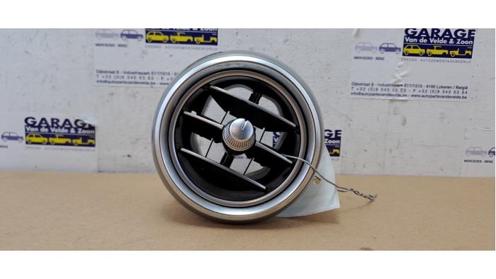 Grille aération tableau de bord Mercedes C-Klasse