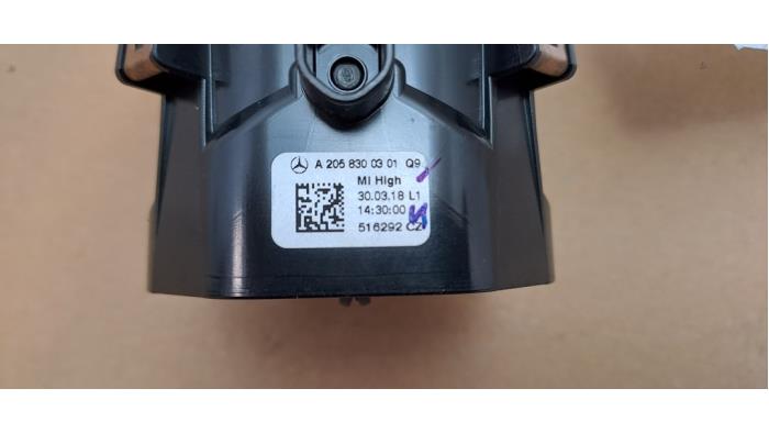 Grille aération tableau de bord Mercedes C-Klasse