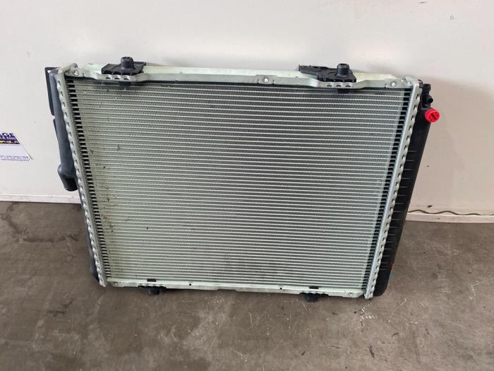 Radiateur Mercedes 190E/D