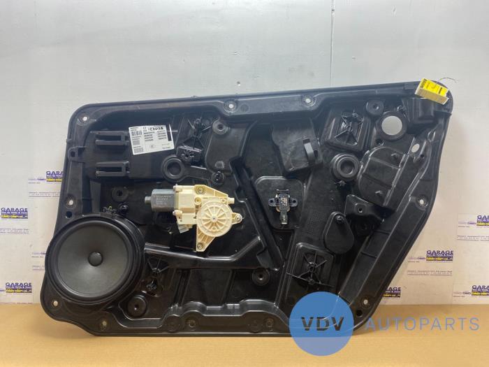 Window mechanism 4-door, front right Mercedes GLA-Klasse