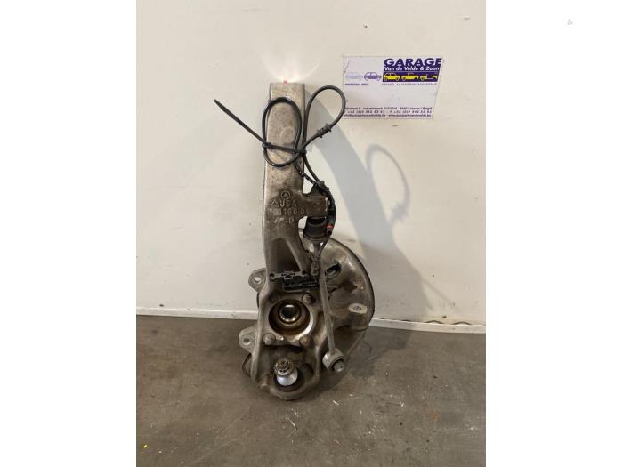 Knuckle, front left Mercedes GLE