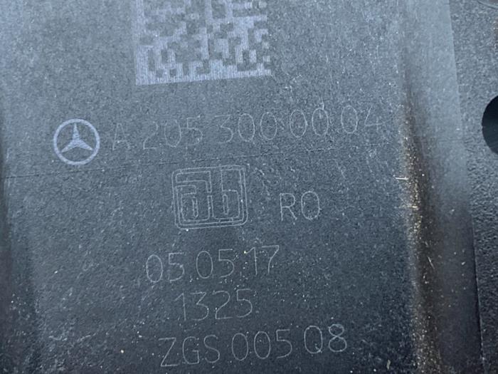 Gaspedaal van een Mercedes-Benz C (W205) C-200 1.6 CDI BlueTEC, C-200 d 16V 2017