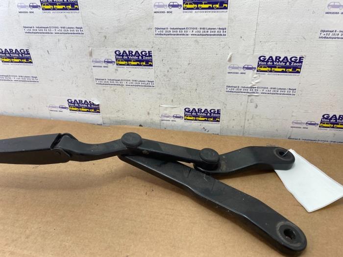 Bras essuie-glace avant Mercedes C-Klasse