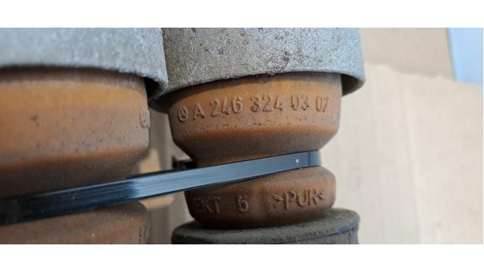 Zestaw amortyzatorów Mercedes B-Klasse