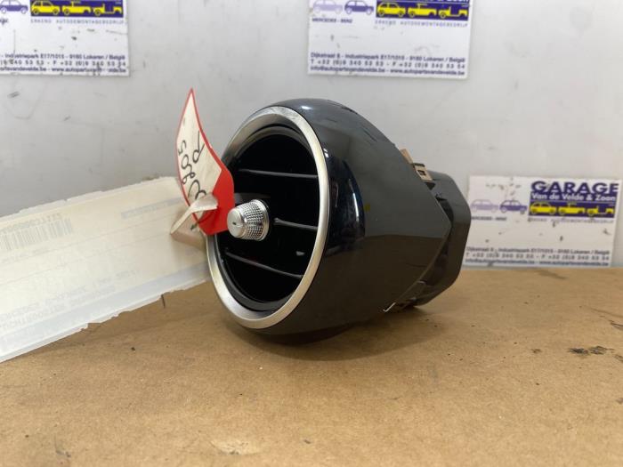 Grille aération tableau de bord Mercedes C-Klasse