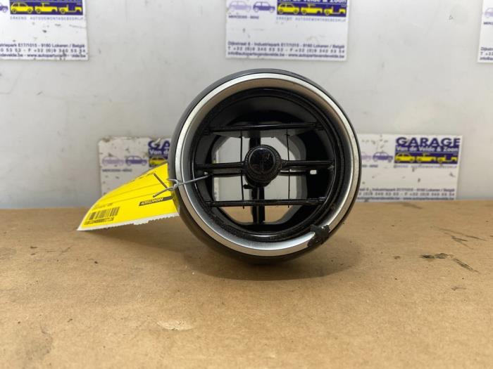 Grille aération tableau de bord Mercedes C-Klasse