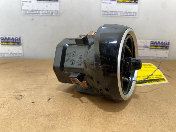 Grille aération tableau de bord Mercedes C-Klasse