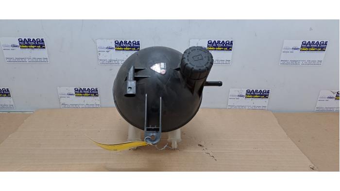 Zbiornik rozprezny Mercedes A-Klasse