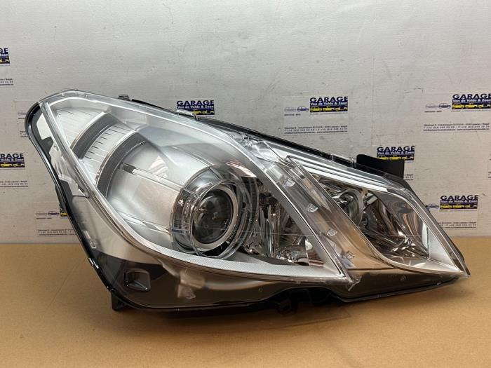 Headlight, right Mercedes E-Klasse