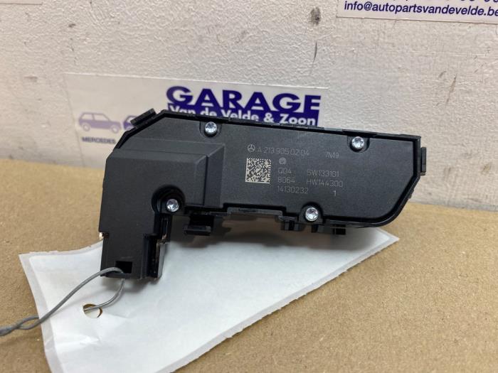 Commutateur chauffage siège Mercedes E-Klasse