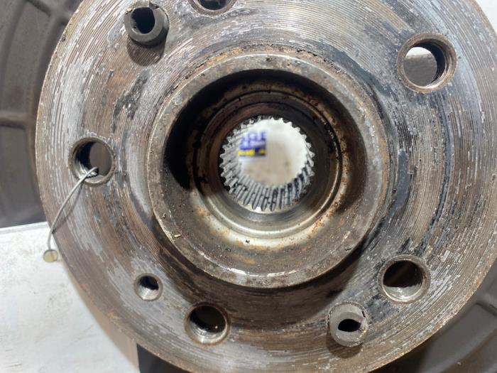 Knuckle, front right Mercedes ML-Klasse