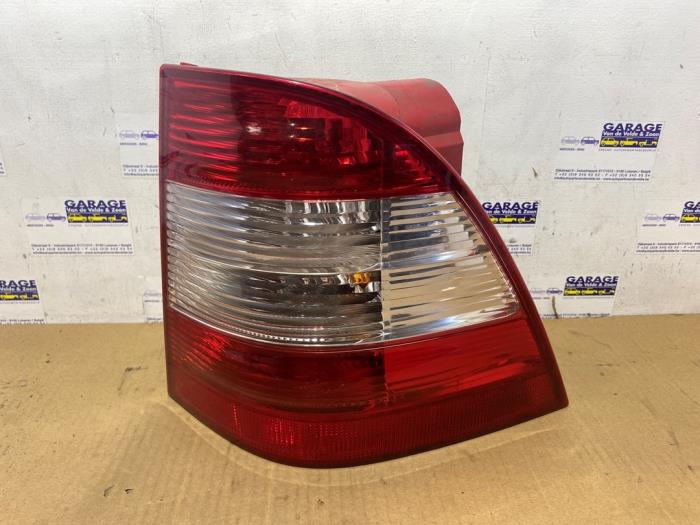 Feu arrière droit Mercedes ML-Klasse