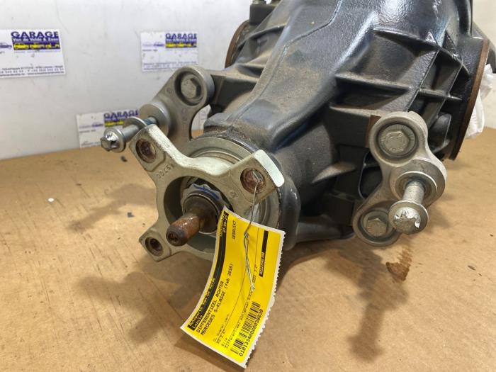 Differentieel achter Mercedes S-Klasse