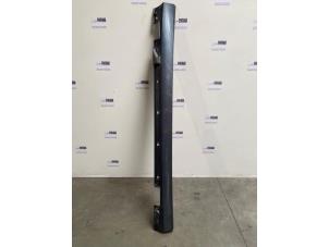 Gebruikte Dorpel rechts Mercedes E (W212) E-220 CDI 16V BlueEfficiency Prijs € 90,75 Inclusief btw aangeboden door Autoparts Van De Velde