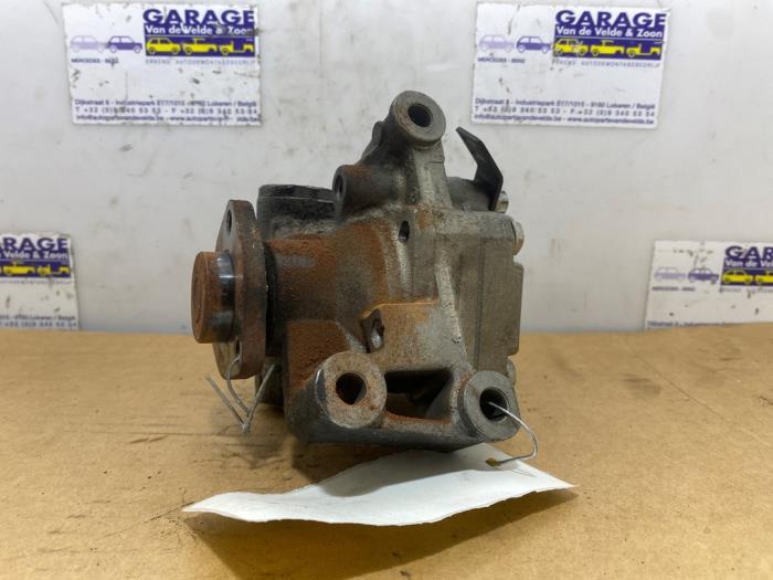 Pompe direction assistée Mercedes C-Klasse