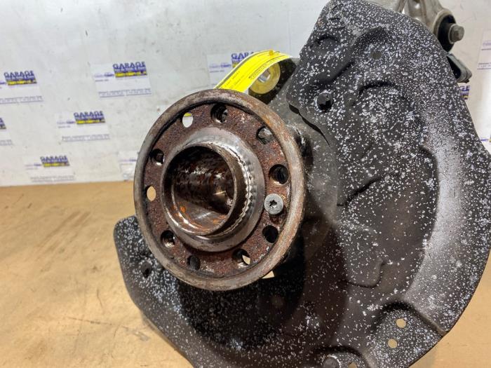 Knuckle, front right Mercedes C-Klasse