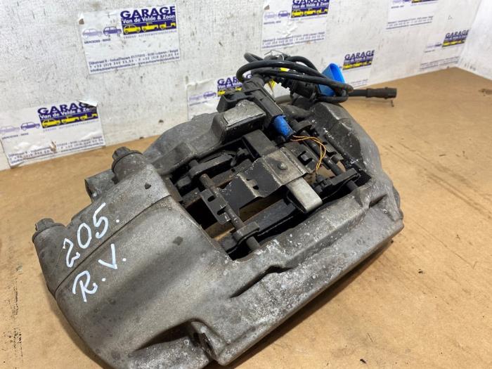 Zacisk hamulcowy prawy przód Mercedes C-Klasse