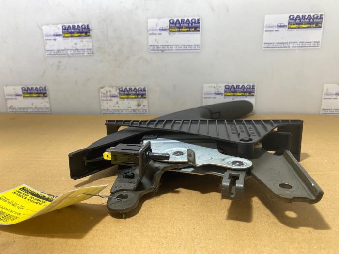 Mechanizm hamulca recznego Mercedes A-Klasse