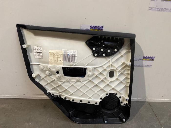 Tapizado de puerta de 4 puertas derecha detrás Mercedes A-Klasse