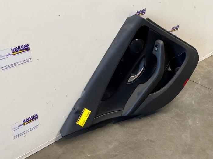 Rear door trim 4-door, left Mercedes C-Klasse