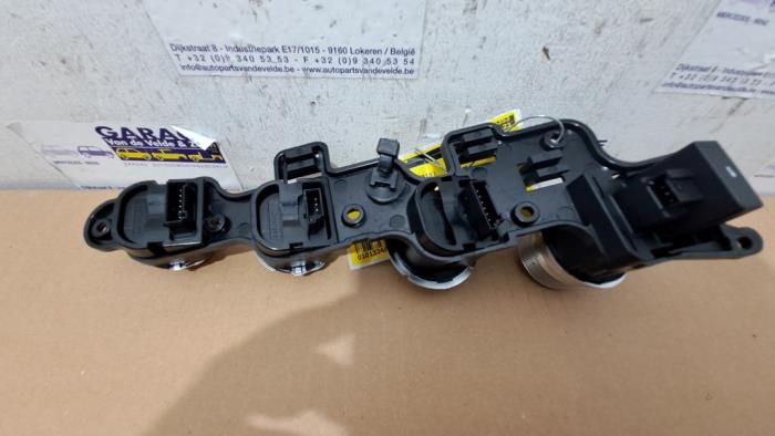 Commutateur Mercedes AMG GT