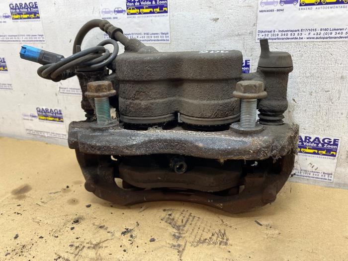 Front brake calliper, right Mercedes Sprinter