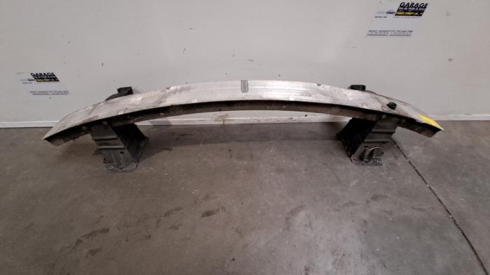 Chassis bar, front