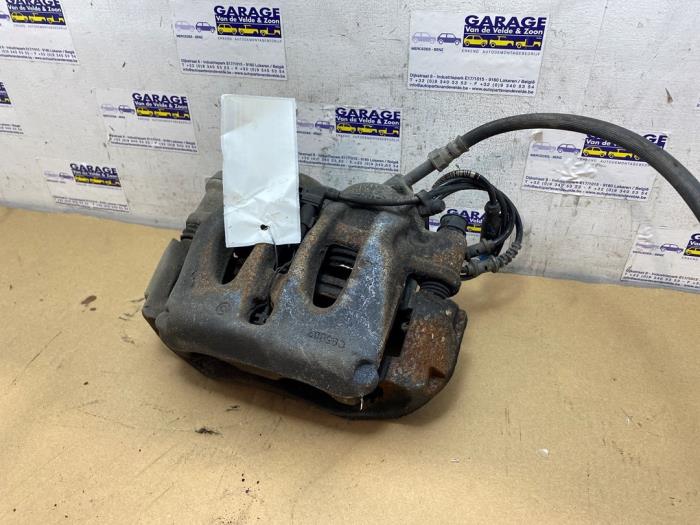 Zacisk hamulcowy prawy przód Mercedes Sprinter