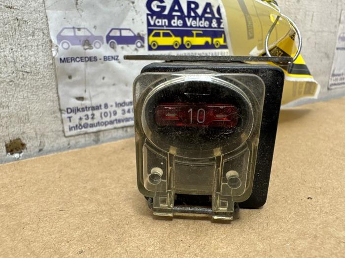 Relais Mercedes 190E/D