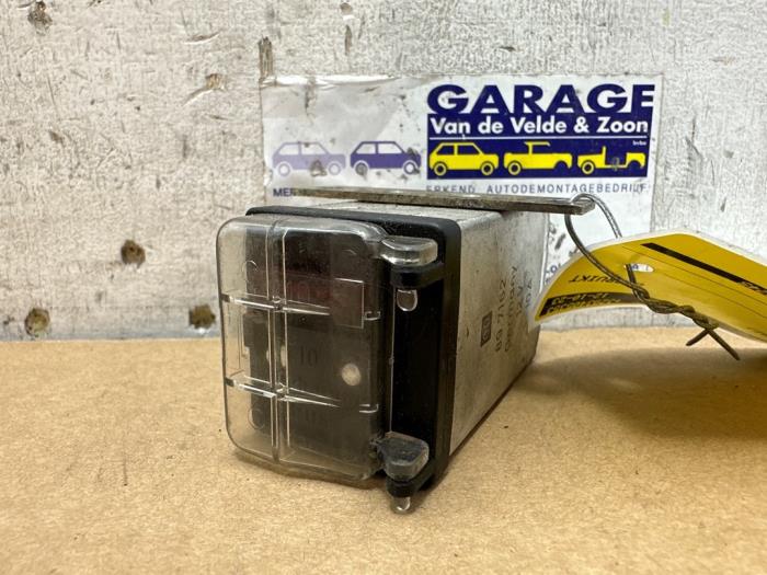 Relais Mercedes 190E/D