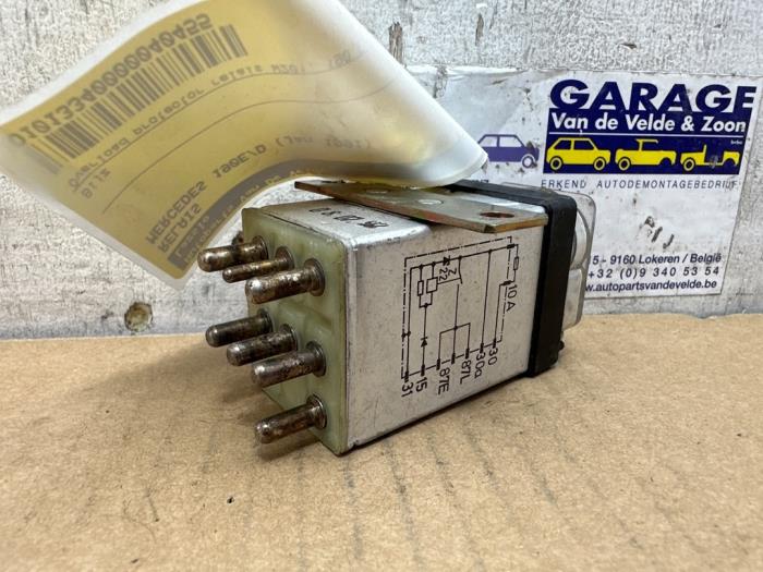 Relais Mercedes 190E/D